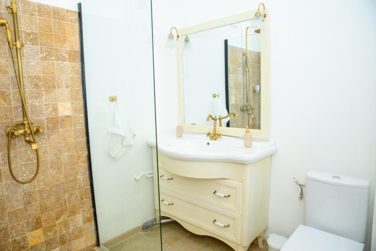 Bistro Centru Vechi Craiova Hotel Luaran gambar