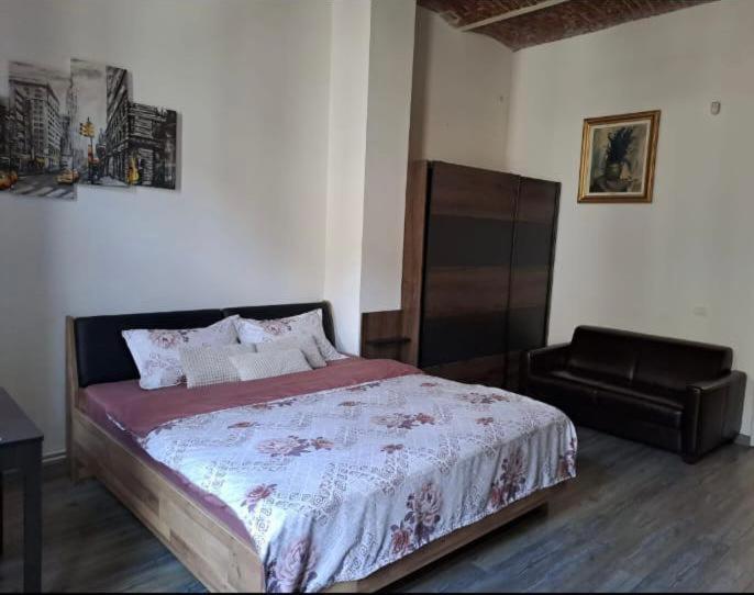 Bistro Centru Vechi Craiova Hotel Luaran gambar